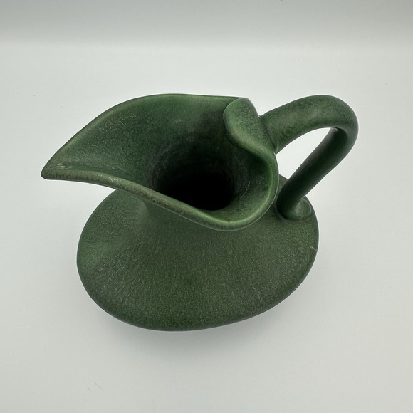 HAMPSHIRE Pottery Arts & Crafts Style 6" Pitcher Smooth Matte Green Glaze - Picture 2 of 16